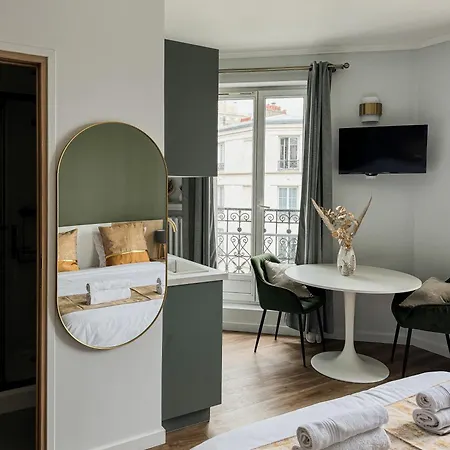 De Charme Parisien Apartman